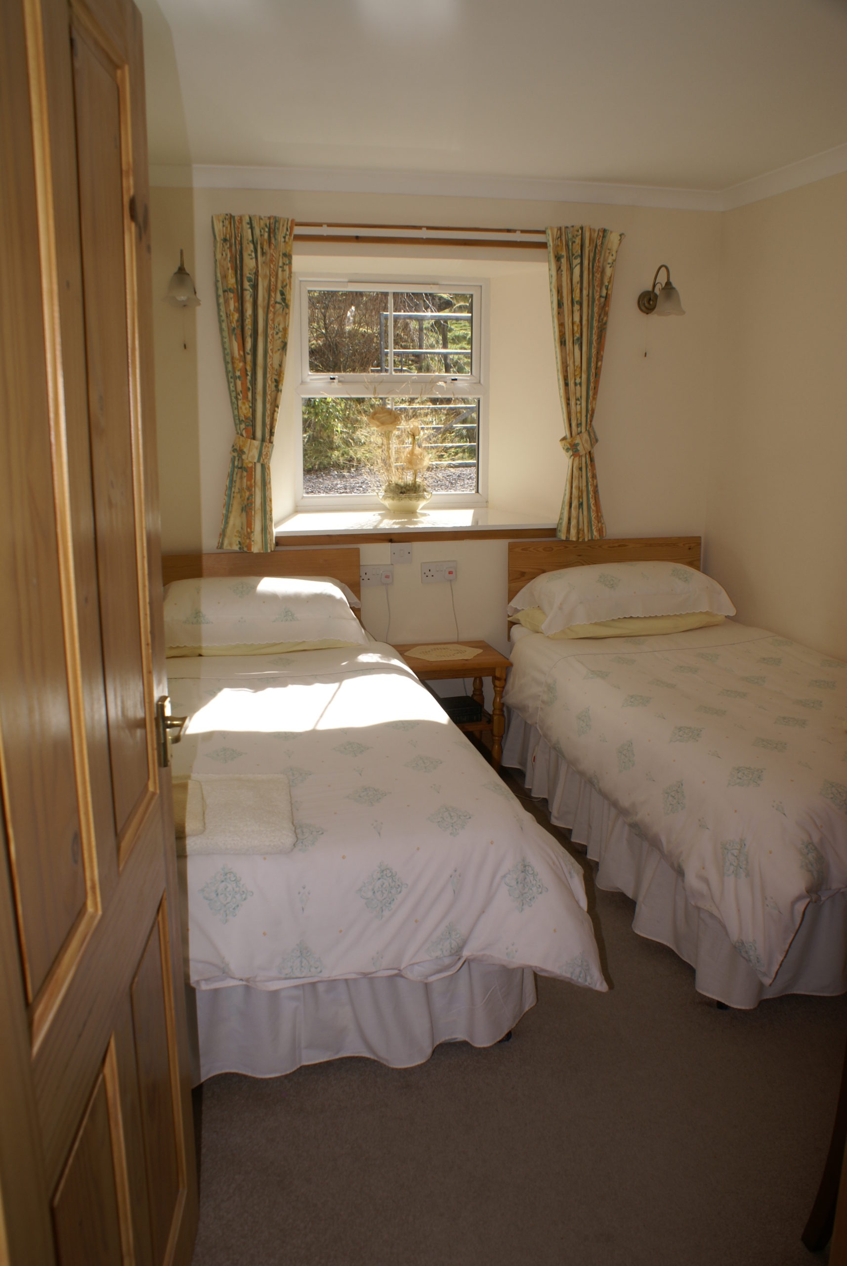 Stable Cottage Twin Bedroom